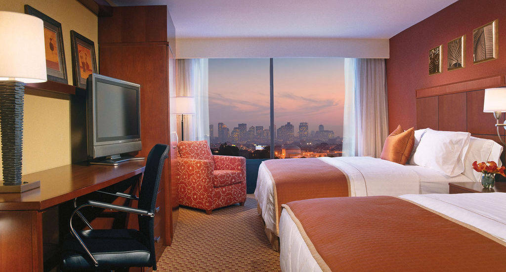 Hotel Courtyard By Marriott Boston Logan Airport Exterior foto